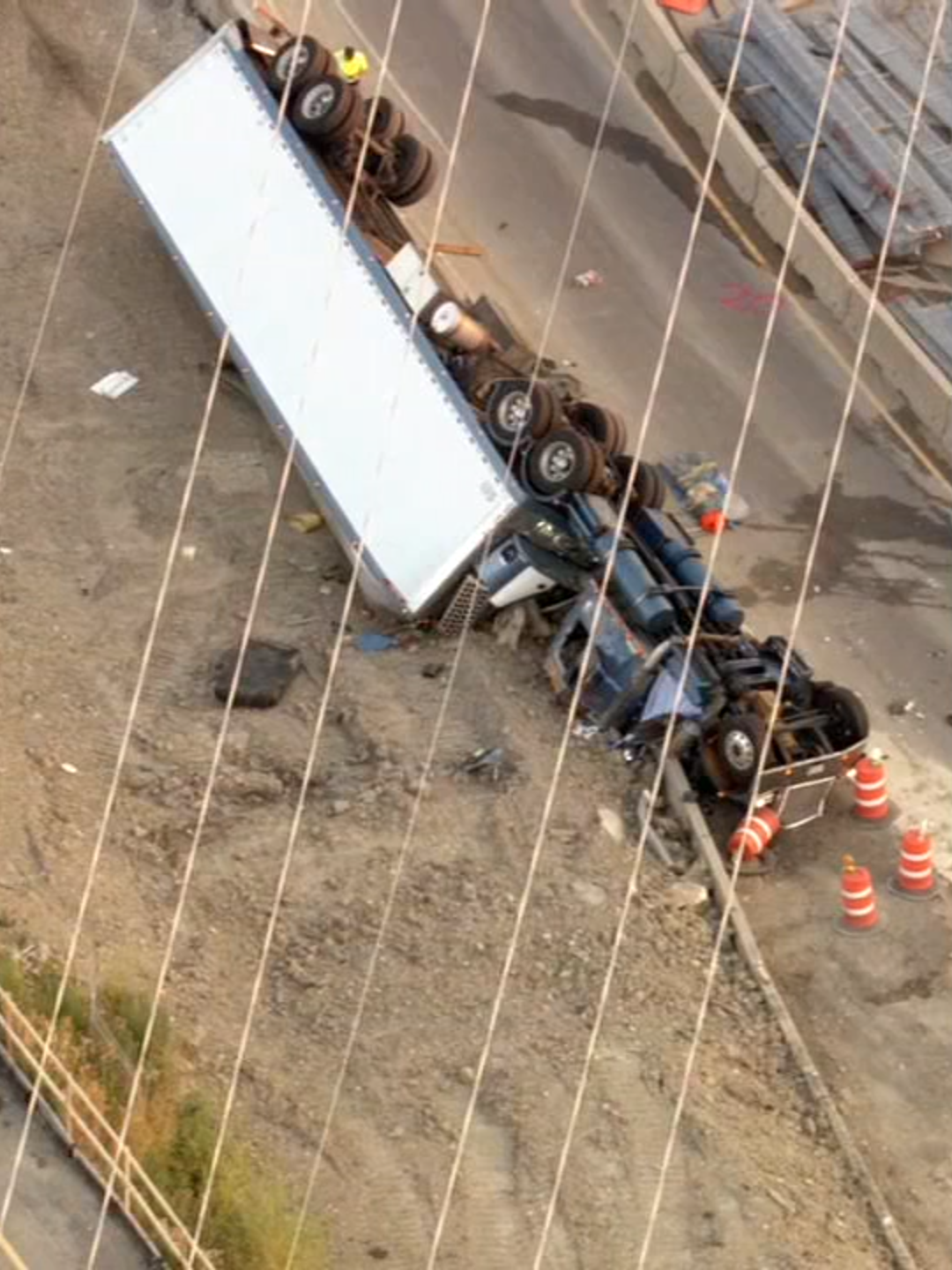 A truck rollover crash has closed an exit ramp from the Tri-State Tollway to the Eisenhower Expressway Wednesday morning, Illinois State Police said. The crash occurred on the Southbound I-294 ramp to the inbound Eisenhower Expressway at about 4 a.m.