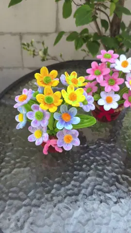 mini pot bunga #kawatbulugembul #kawatbulumercy #tutorialkawatbulu #pipecleanerflowers #DIY #pononorogo24jam #fyyppppppppppppppppppppppシ 