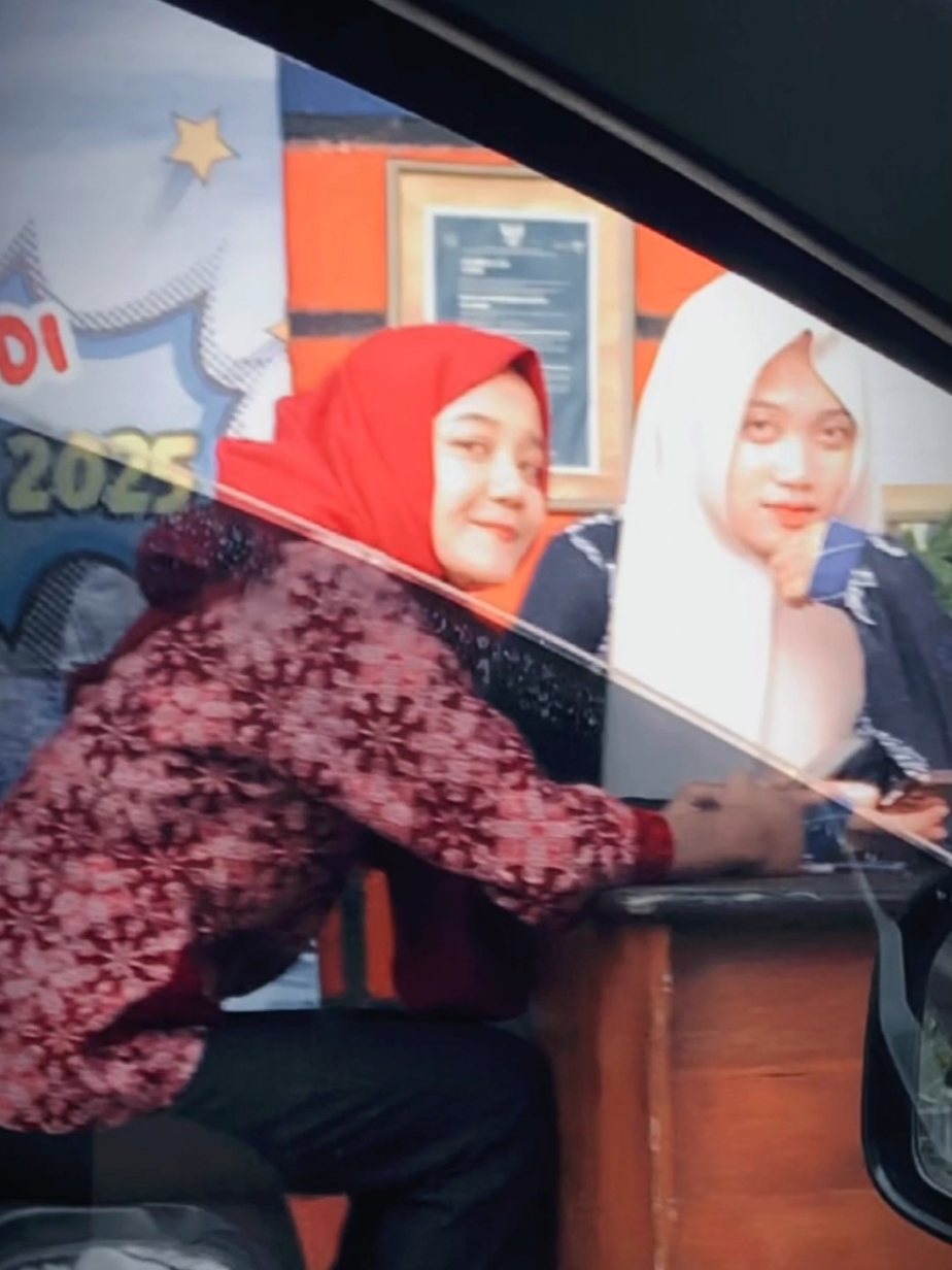 fungsi kamera hp ditangan sopir