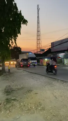 sopir pedot🤣😅 #fypシ゚ #fypシ゚viral #drivermudaindonesia #rmserbapakettwirosari #nisabakol @nisa_bakoll 