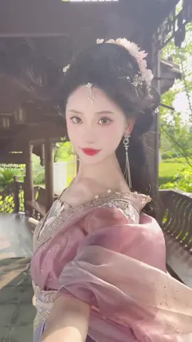Tôi luôn nhớ lần đầu gặp bạn #gaixinh #xuhuong #gaixinhtrungquoc #mynhandouyinchinese #汉服 #hanfu汉服 #hánphục 