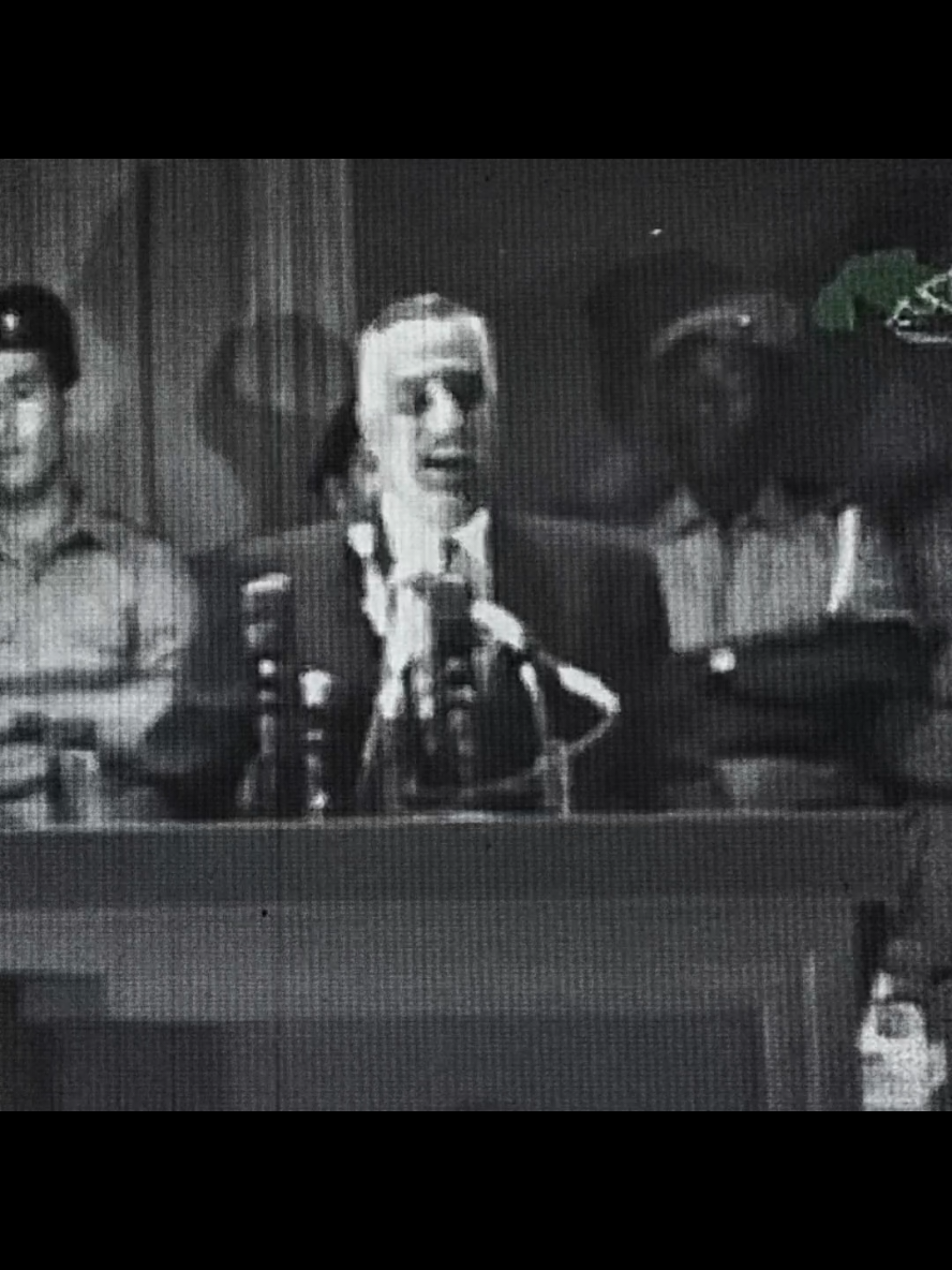 الزعيم الراحل جمال عبد الناصر في طرابلس قبل 3 شهور من وفاته 💔: اترككم وأشعر أن أخي معمر القذافي أمين على القومية العربية  رحمهم الله  . #جمال_عبد_الناصر #مصر #القذافي #طرابلس #مصر_السعوديه_العراق_فلسطين 