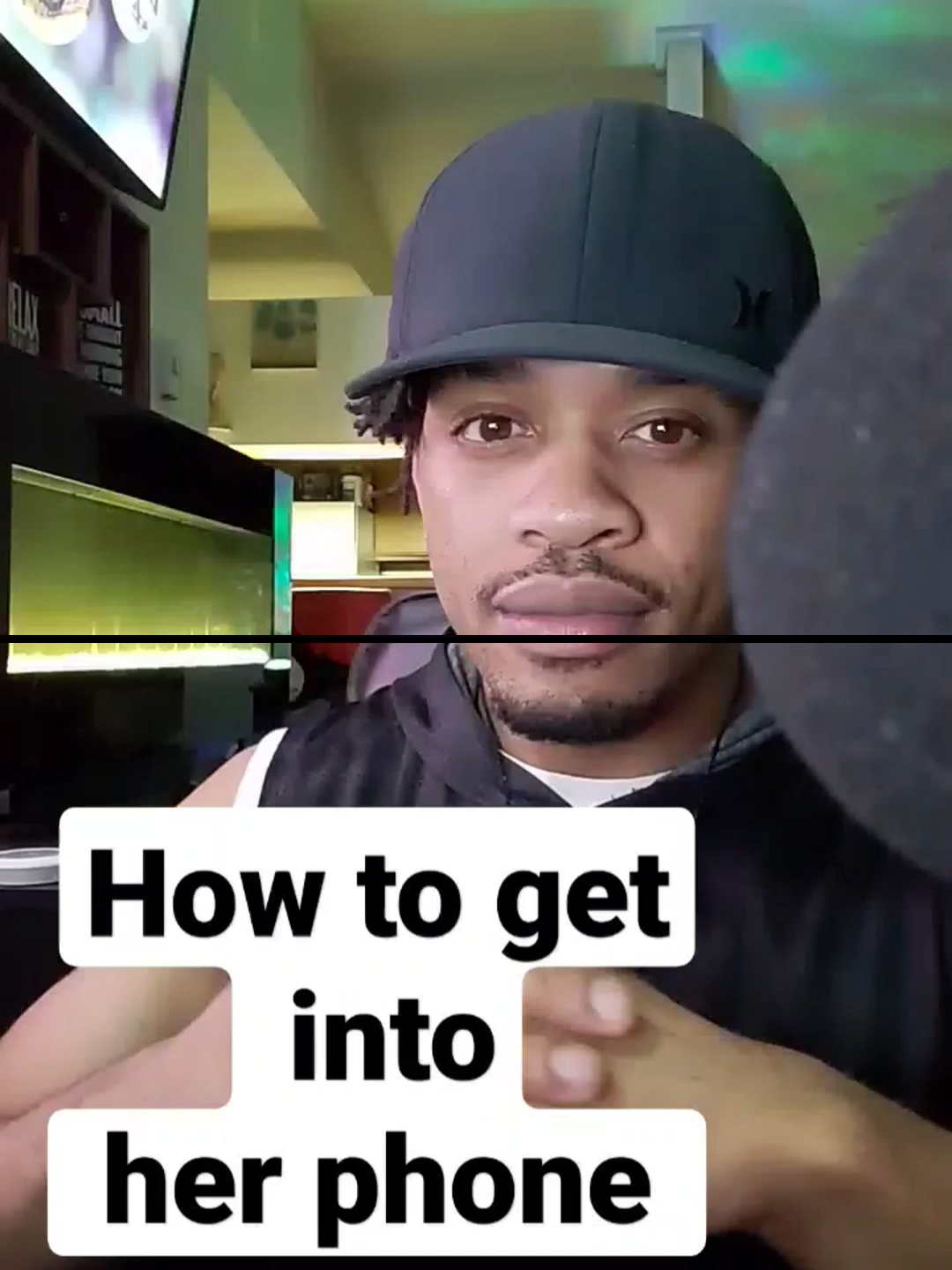 How to get into her phone #lifeandscars #shorts #datingadvice #relationship #lifeandscarz