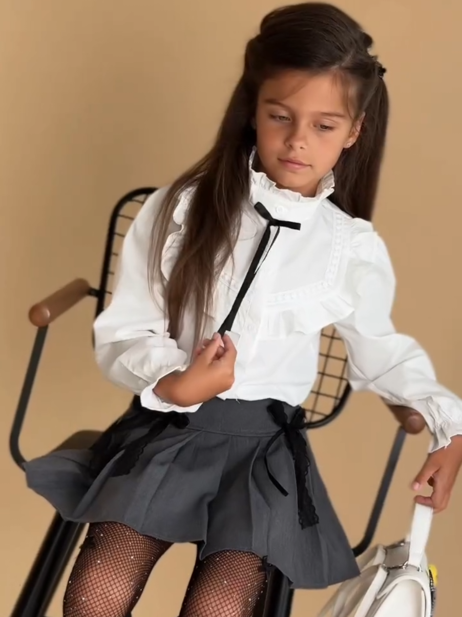 Super princess #fashiontok2025 #mariuspandrea #modelling #elegance #Moda 