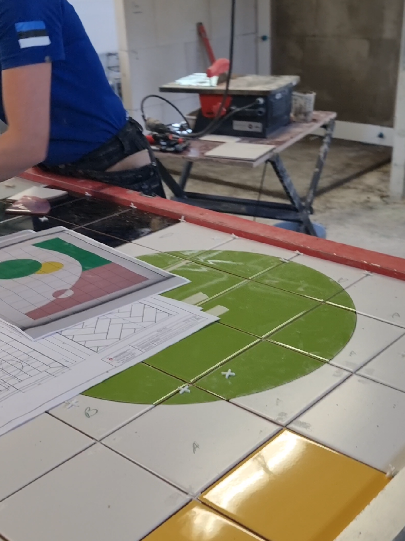Valmistume Euroskills võistluseks. Olge kuuldel. 💪🙂 #tiling #construction #tehnoloogiamajakas #kuressaareametikool 