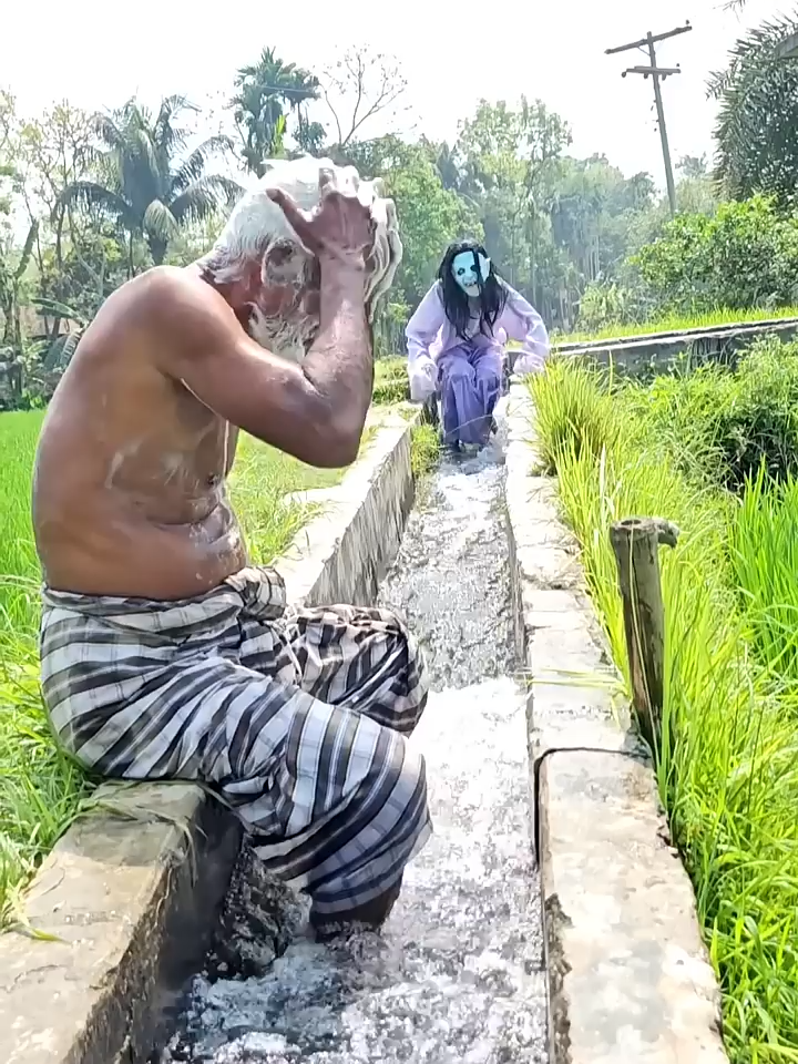 🤣 Teasing people in public 🤣 #shorts #funny #parnk #shortvideo