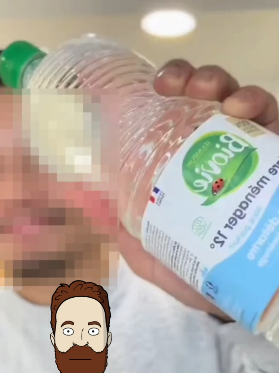 Tu pensais que le vinaigre blanc servait juste pour la salade ? 🥗 Attends de voir ce qu’il fait dans la cuisine, la salle de bain et les WC… c’est une dinguerie 😳 Like, commente, abonne-toi et ajoute en favori si t’en veux d’autres ! 🔧🔥 #vinaigreblanc #astucebricolage #mrtips #diymaison #nettoyagemaison #détartrage #cleaningtips #trucetastuce #pourtoi #foryou 