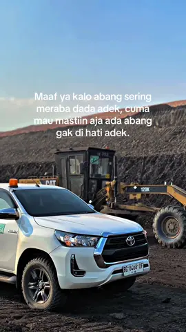 Takut salah paham yakan #hanyakonten #kontentambang #drivermuda #motorgreder #operatorgreder #lokertambangupdate #cewektambang #pekerjatambang #kulitambang👷 #anaktambang #viral #driverganteng #vidiotambang #fypシ゚ 