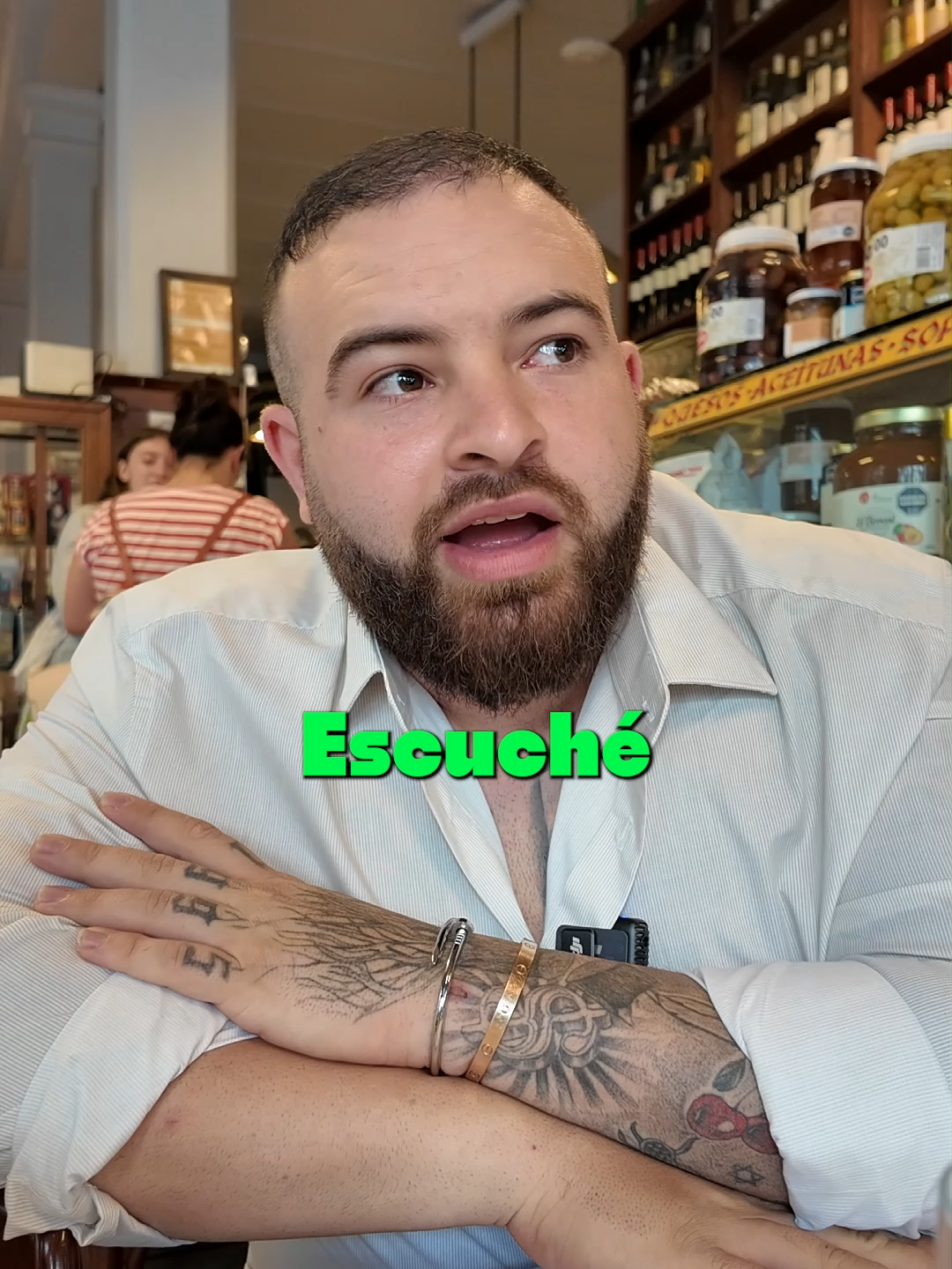 Se hizo millonario antes de hablar. Por eso cuando habla… sabés que sabe.