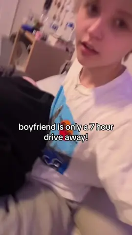 ignore how busted i look in the last part i was going THROUGH it. anyways can you tell i miss him @Kay(irl Nagi) #longdistancerelationship #queer #nonbinary #mlm #nblm 