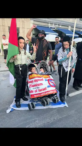 Real Jews with a real humanity 🫶🏻🥰 #realjews #montreal #freepalestine #jewish #alleyesongaza 