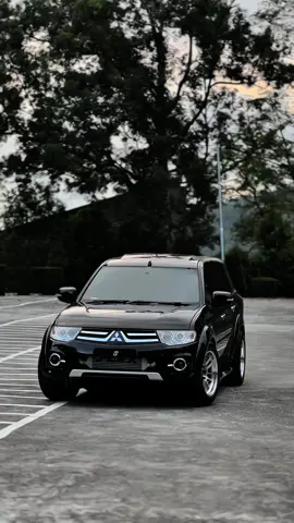 🖤🫰🏻#pajerosport #pajerodiesel #pajeromodifikasi #pajerosportindonesia #diesel #cumidarat 