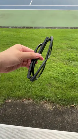 These ultra-cool smart glasses can take photos and record videos#firstperson #techtok #aiglasses #techgadgets #smartglasses #smartgadgets #spotlightfinds #tiktokshopbacktoschool #GlowUpCetaphil 