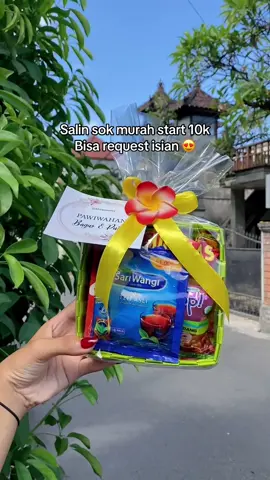 Membalas @Tya mulai dari 10k aja mbogek 🥰 #tokohadiahbali #parceldenpasar #parcelbali #salinsokmurah #salinsoknikahan #salinsoknganten #penyalinsok #penyalinsokmurah #salinsokdenpasar 