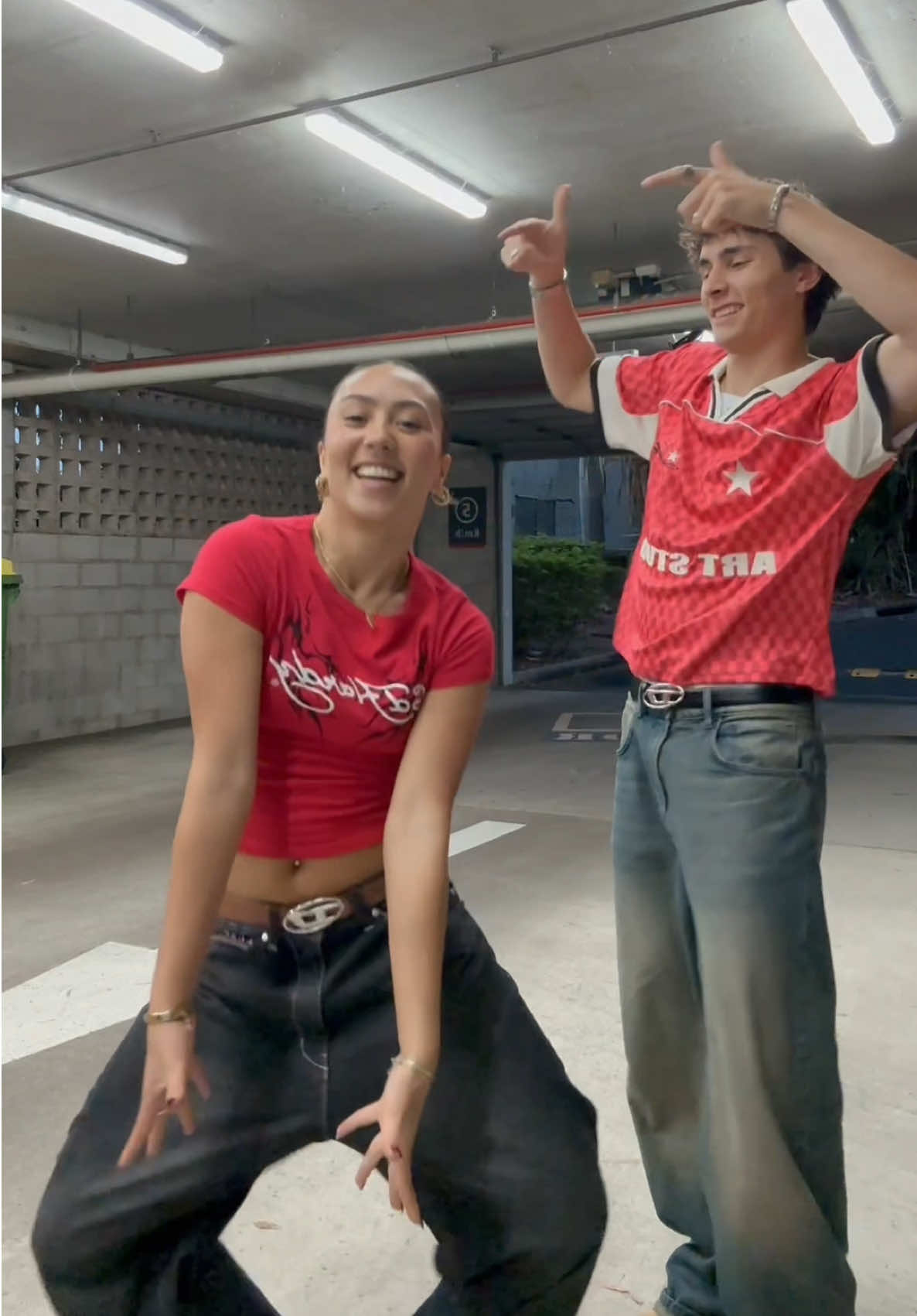 VIRAL MILKSHAKE TIKTOK DANCE! 🥤🔥 