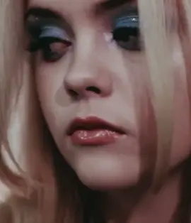 blue blue blue blue eyeshadow #makeup #blueeyeshadow #buffalo66 #edit #fyp 