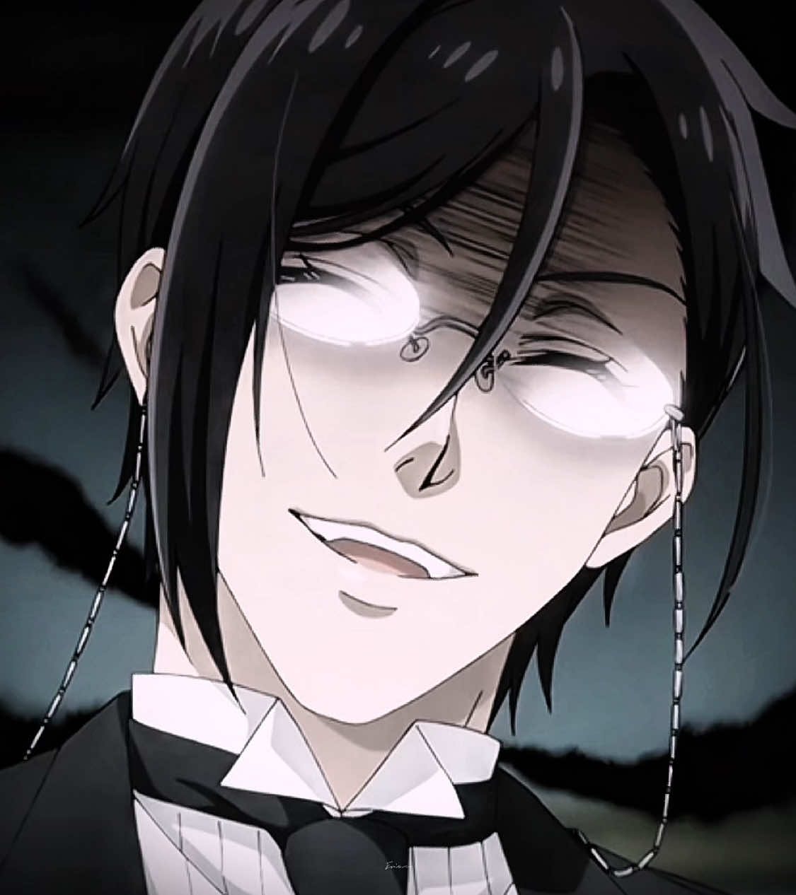 El doblaje en español es tan poco serio, de verdad. #CIEL #SEBASTIAN #blackbutler #kuroshitsujiedit #fyp 