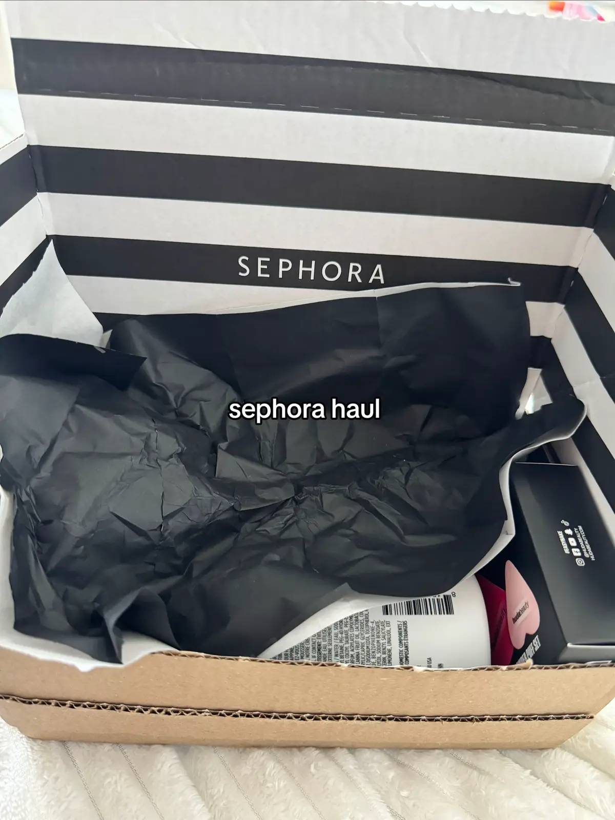 @Sephora UK #sephora #sephora #sephorahaul #ouai #ouaidetoxshampoo #hudabeauty #drsamskincare #haircare #beauty #beautyhaul @THE OUAI @Huda Beauty @Dr Sam’s Skincare 