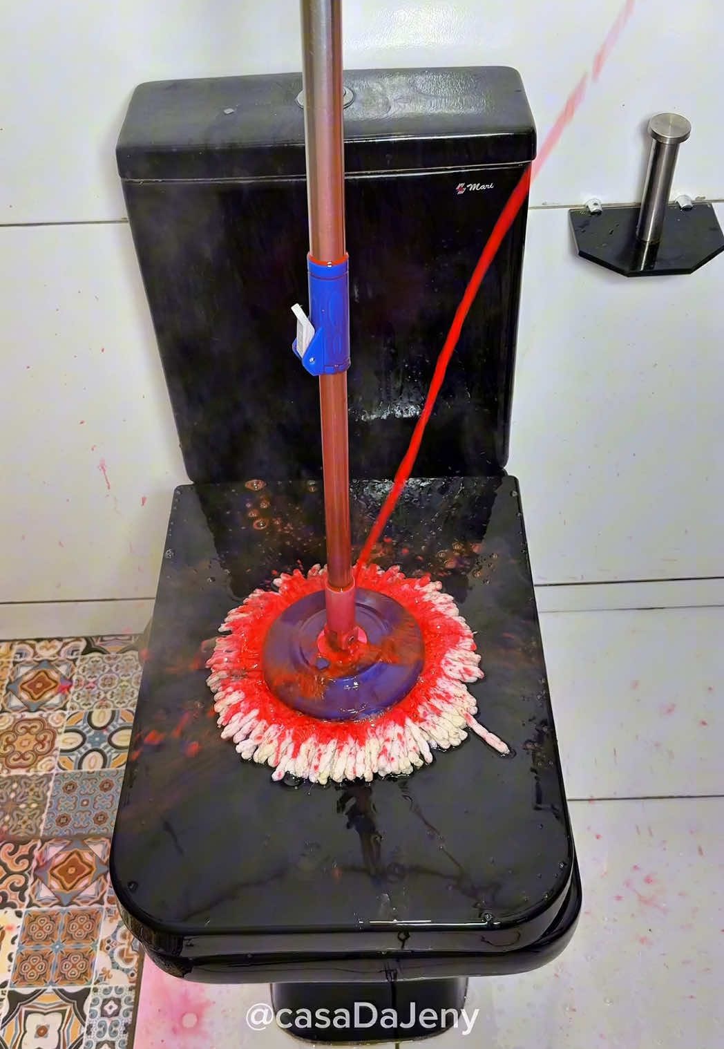 Respondendo a @Marcovski  Comenta de qual cidade você é, amg?  #asmr #CleanTok ##asmrlimpeza #clean #limpeza #cleaning #fy #asmrsounds #bathroom #banheiro 
