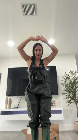 Unboxing 🙌🏻 #tiktok #viralvideo #company #viral #Vlog #unboxing #gopro #dji #drone #pressurewashing #storytime #couplegoals 