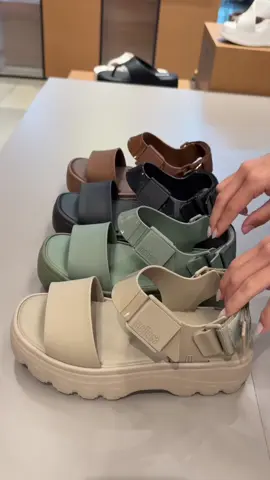 #melissakickoffsandal $279.90 #melissaoficial #melissaoriginal #melissa 