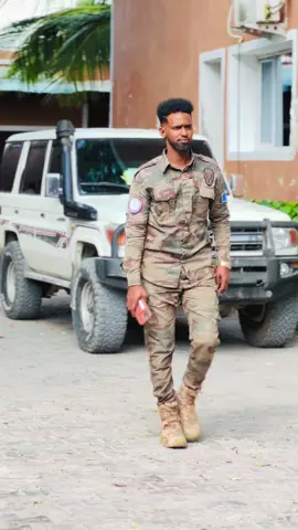 Gesiyashii Duduble Ma Jogtaan ❤️🫶#somlaitiktok #haramacad🇸🇴💪🙏 #somalitiktok #harrystyles @BOQORI 👑🦁😎 @Taliye Raaska🐅🇹🇷🇸🇴 @boqorada dhaantada @Aartuu @mss qiiro☹️💸 
