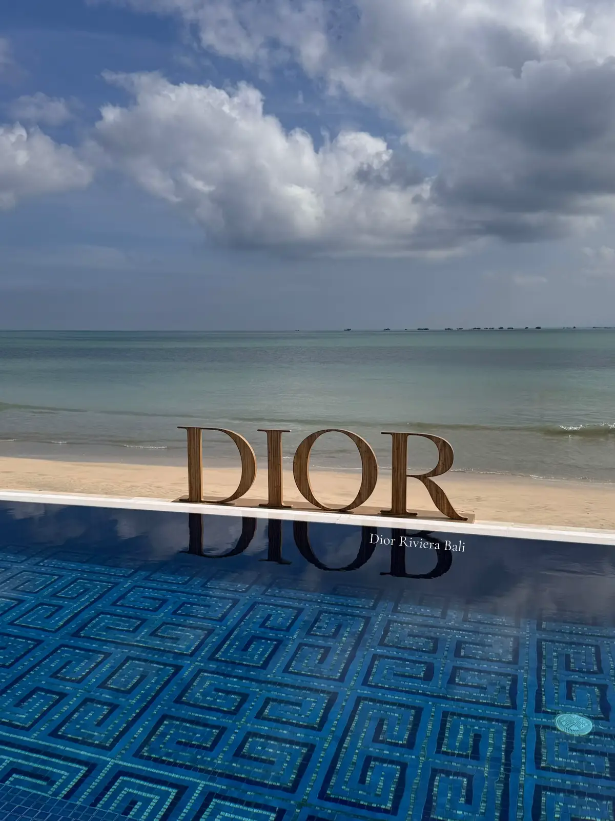 Snap, shop, sip with Dior Cafe, Dior Beauty and Dior Fashion under one roof at the Four Seasons Sundara Beach Club #dior
