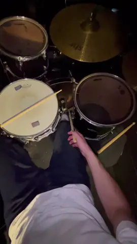 instagram : oscaritto.drums  On reprend quel son après ce classique du rap fr ?  #rapfr #nepal #babylone #drumcover #batterie #fyp #pourtoi #rapfrancais #rapfrançais 