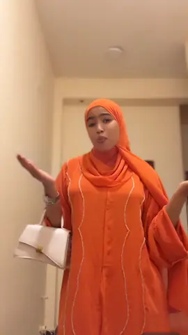 Qurux iyo ilwaad lagu daray asluub 🧡💃#somalitiktok #fyp #strongwomen 