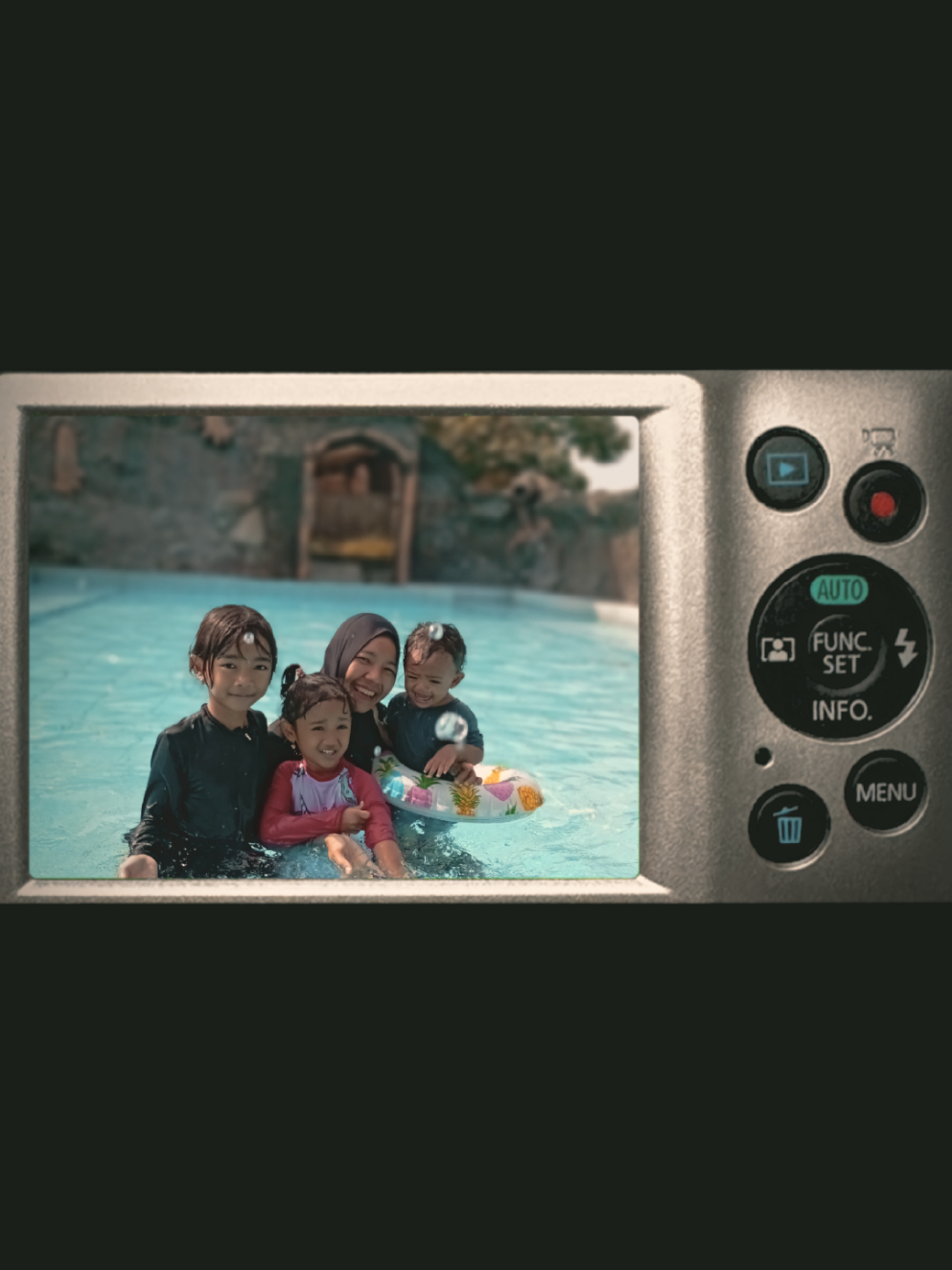 Have fun dengan para krucil.. mumpung ayah libur 🥰