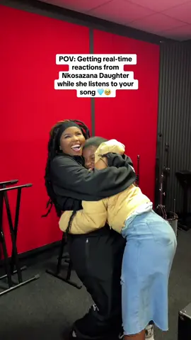 Getting real-time reactions from Nkosazana Daughter while she listens to your song 🩵🥹 #palemoloi #nkosazana_daughter #amapiano #amapianoisalifestyle #amapianovibes #foryou #fyp #satiktok🇿🇦 #viral 