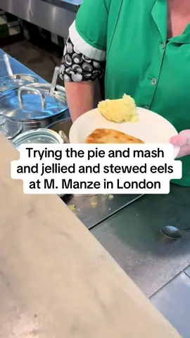 We tried our first authentic dish in London, jellied eels! Thank you the lovely ladies at M. Manze for giving us great advice and historical facts! #pieandmash #jelliedeels #london #britishfood 
