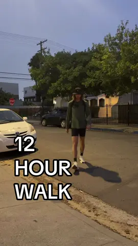 25 days out.  🏃🏽Running non-stop around a track until we sell 5,000 bags of @live.earthy 📅 Starting August 14 📍Track in LA  How you can support: ☕️ Buy some earthy from our pre-sale now or while I’m running (link in IG bio)  ⚡️Share this video / challenge  🏃🏽🏃🏽‍♀️Come run with me  Thank you💚💚