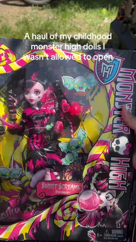 Thank you mom for not letting me open them. #monsterhigh 