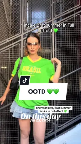 in this house we’re still doing Brat summer 💚💚 #onthisday #fashion #charlixcx #bratsummer #outfitinspo #y2kaesthetic 
