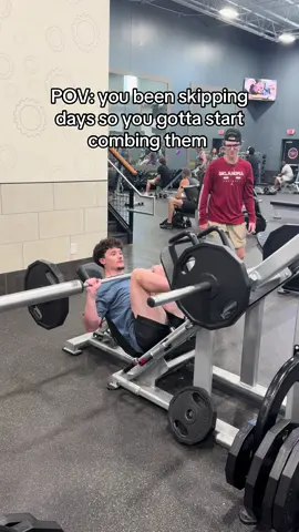 In a public server kinda crazy..#GymTok #fyp #gym 