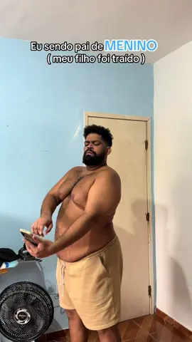 Só abaixa a cabeça na hora de sair para não quebrar minha porta em 🤣🤣🤣 . . . . . #comedia #humor #funny #meme 