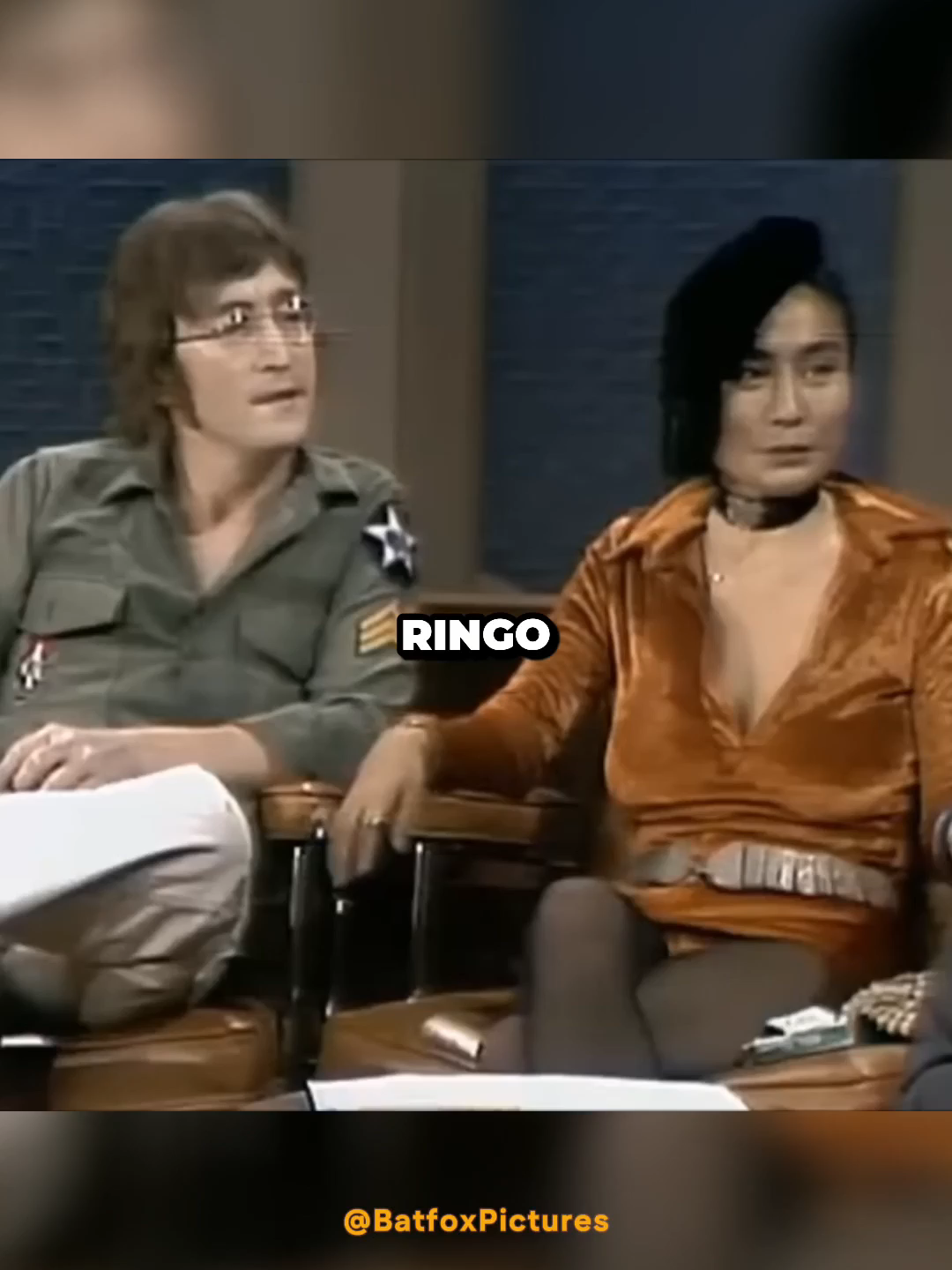 John Lennon – “Over here, up there… I saw a UFO” 🛸👀 #TheBeatles #JohnLennon