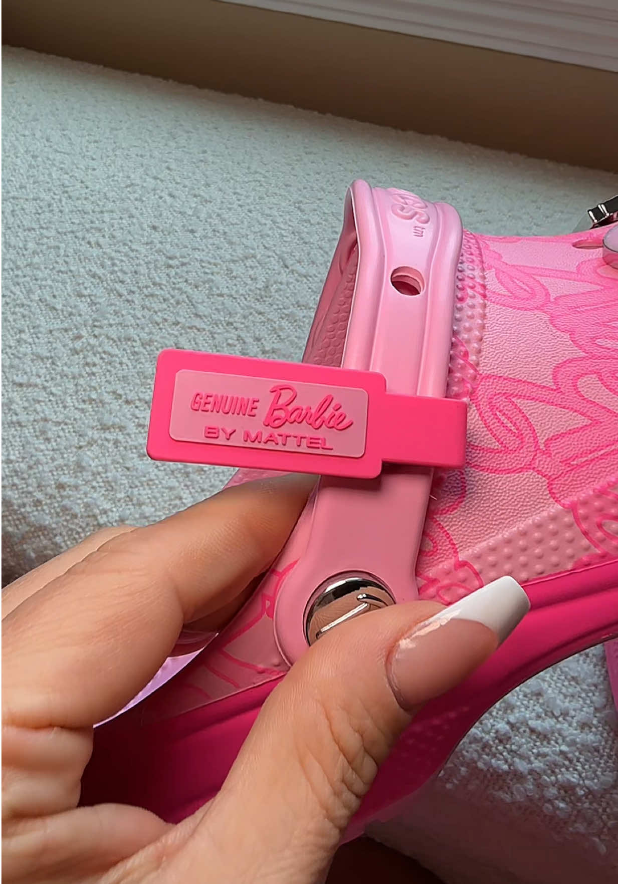 💕💕💕Barbie x Crocs!!!! #barbie #crocs #barbiecrocs #tiktokshopcreatorpicks #creatoricons 