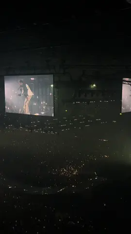 Headlines, Night 2 #drake #drakeconcert #sss4u #birmingham #champagnepapi 