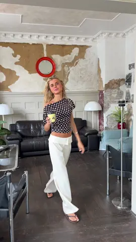 Who doesn’t love a polka dotted outfit??