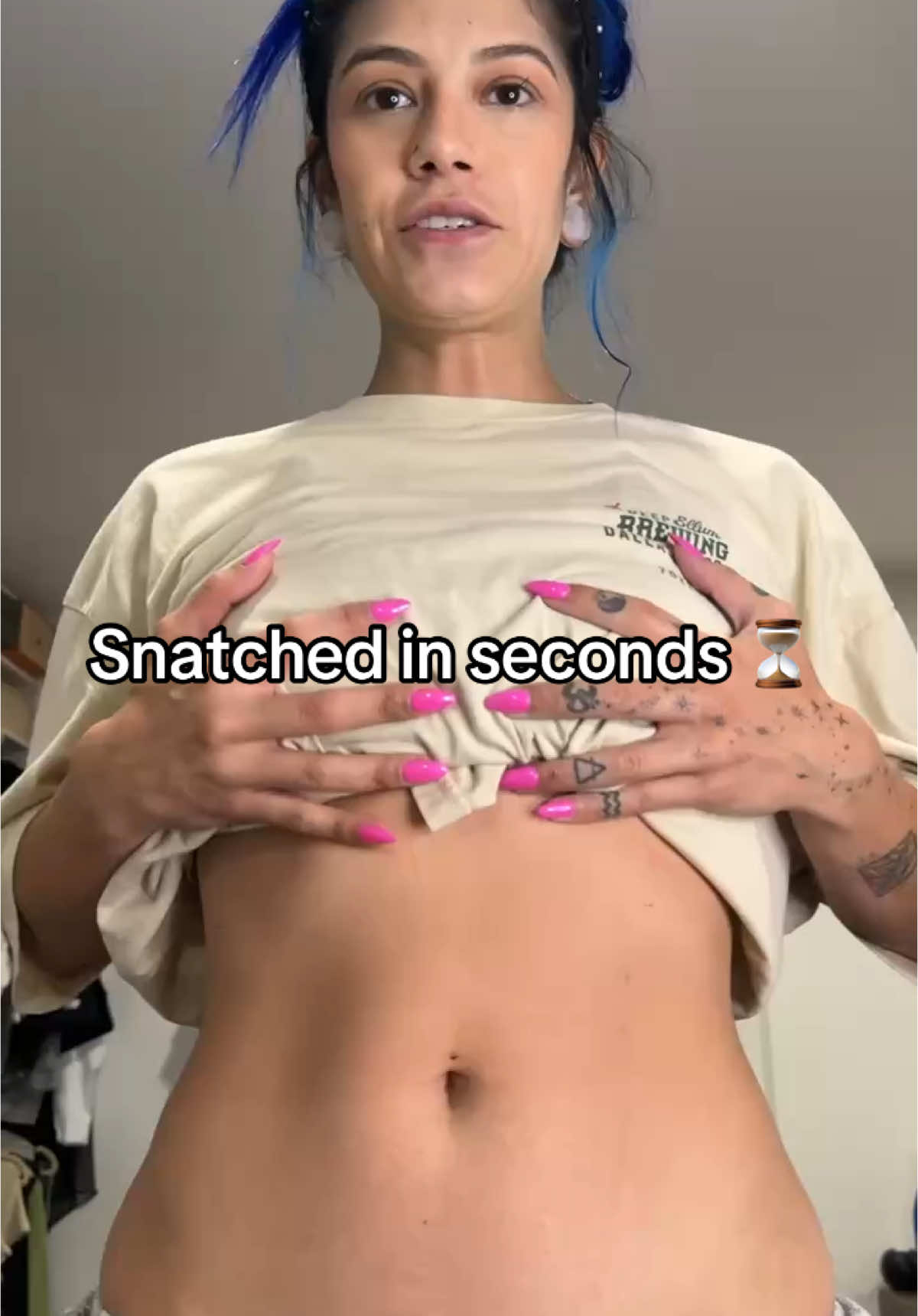 Snatching my waist in real time @FeelinGirl LLC  #waisttrainer #snatched #snatchedwaist #feelingirlshapewear #trainer #waistbelt #feelingirl #bodycontour #fajas #Fitness #gym #ttslevelup #tiktokshoprestock #compression #women #waistline #loseweightnow #waistcheck #GymTok #gymresults #abtrainer #gymhacks 