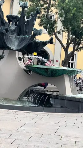 lol@StadtErfurt #erfurt #erfurtcity #erfurtlebt #thüringen #baden #brunnen #Lifestyle #fyp #fürdich #viral 