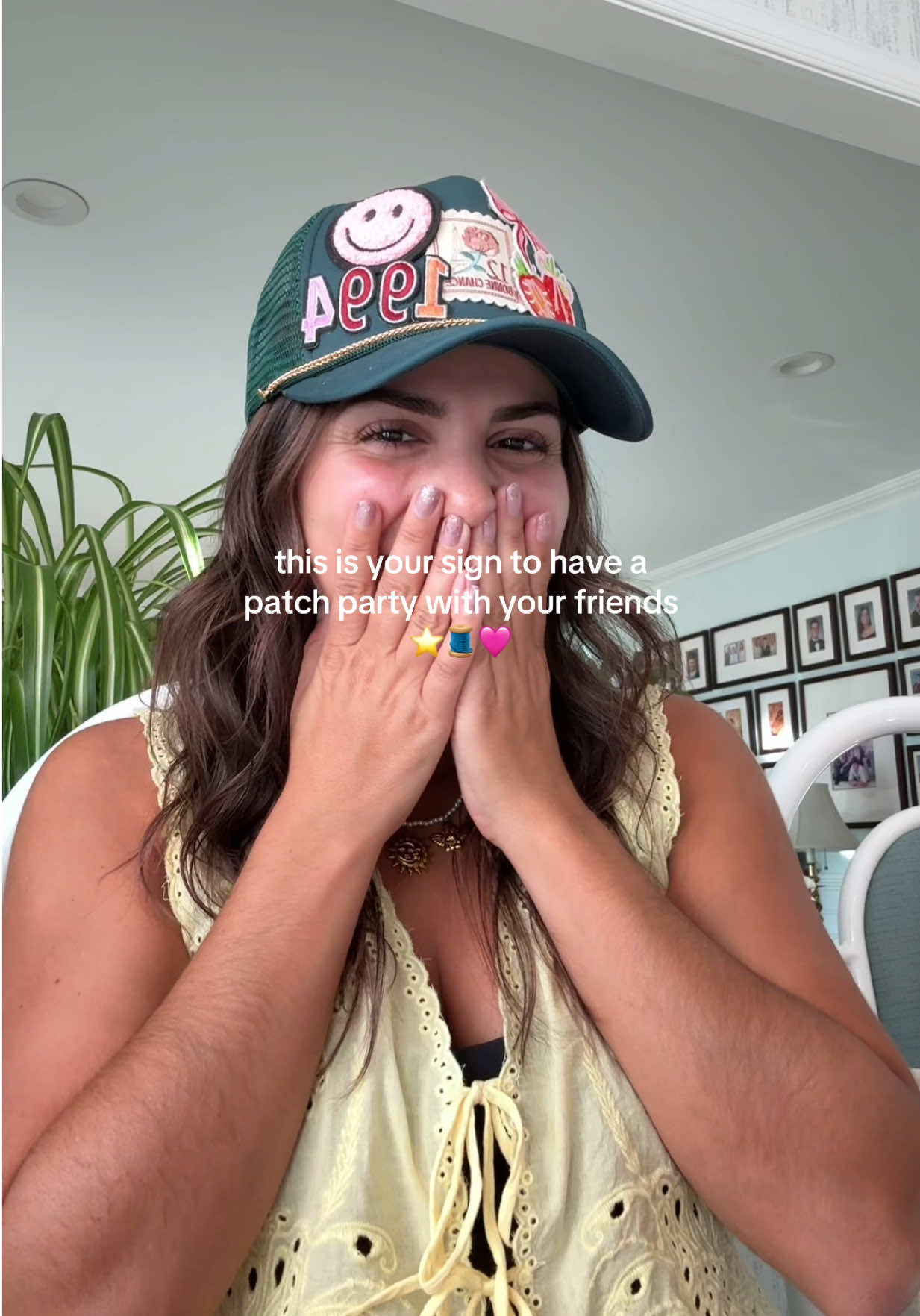Craft nights with your friends >>> everything else 🥰🩷 my trucker hat is so extra and I love it lmao #diyproject #friendship #BestFriends #diycraft 