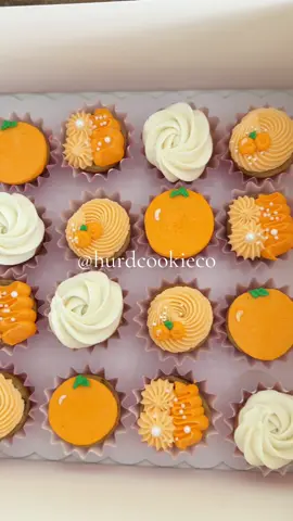 A little cutie is on the way 🍊🍪 #cookiecups #cookiecake #oranges #cookiedecorating #creatorsearchinsights #minicups #cookies #cakedecorating #babyshower #baby #cutie #cute #chocolatechipcookies #fyp #foryou