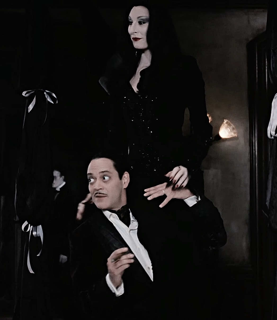 morticia and gomez.                        #foryoupage #aestheticedits #theaddamsfamily #theaddamsfamilyedit #morticiaaddams #gomezaddams #morticiaandgomez #halloween #spookyseason 