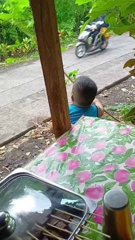 pera na naging dahon pa😆 #momlife #bicolanangnanay #viral #trending #funnybaby 