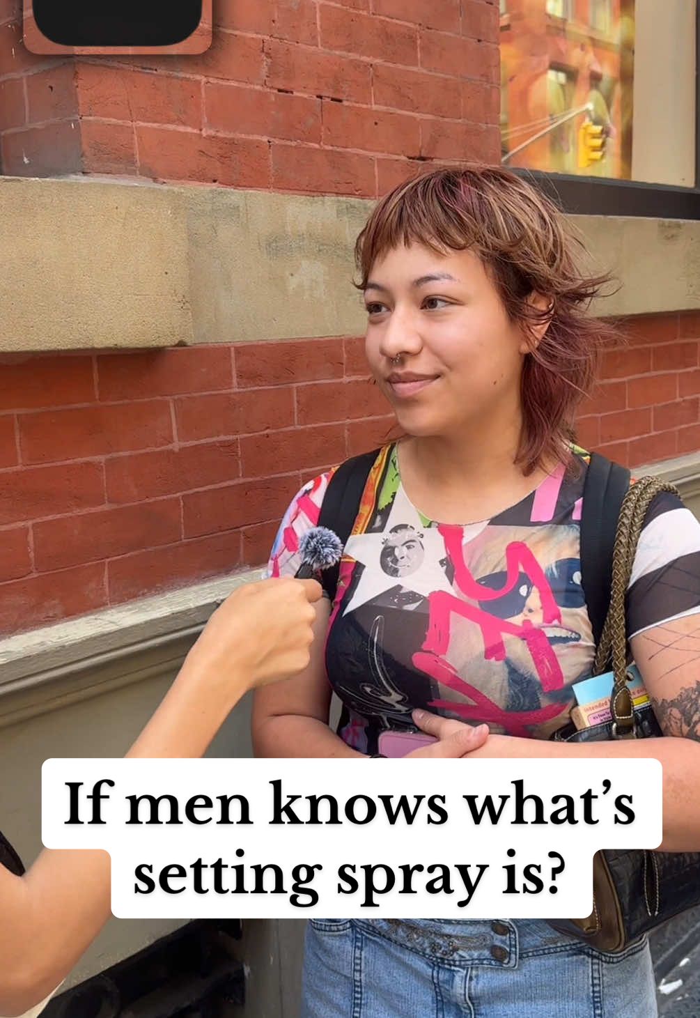 Green or red flag?🚩 #streetinterview #streetinterviews #streetinterviewing #makeupjunkie #nycstreetinterview #makeuptok #trending #streetinterviewsofficial 