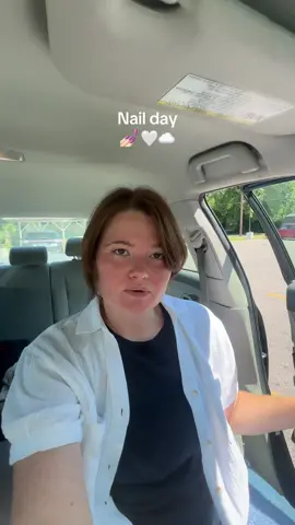 Nail day 💅🏻💘🤍 #nailday #nailinspo #pov #Lifestyle 