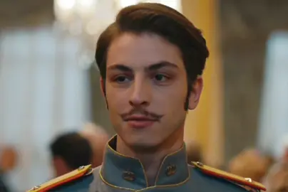 Son las heridas? 🤨|| #vatanimsensin #vatanimsensin🇹🇷 #woundedlove #turkishseries #turkishactors #turkeytiktok #seriesturcas #novelasturcas #leonidas #leonidaspapadopoulos #leon #borankuzum #dirtydianamj #dirtydianachallenge #mjsdiana #michaeljackson #mj #miraydaner #fypシ #fyp #fypp #foryoupage #zyxbca #parati #paratiiiiiiiiiiiiiiiiiiiiiiiiiiiiiii #edit #trendingvideo #viral #lenteja #lentejas #noflop #dontletthisflop 